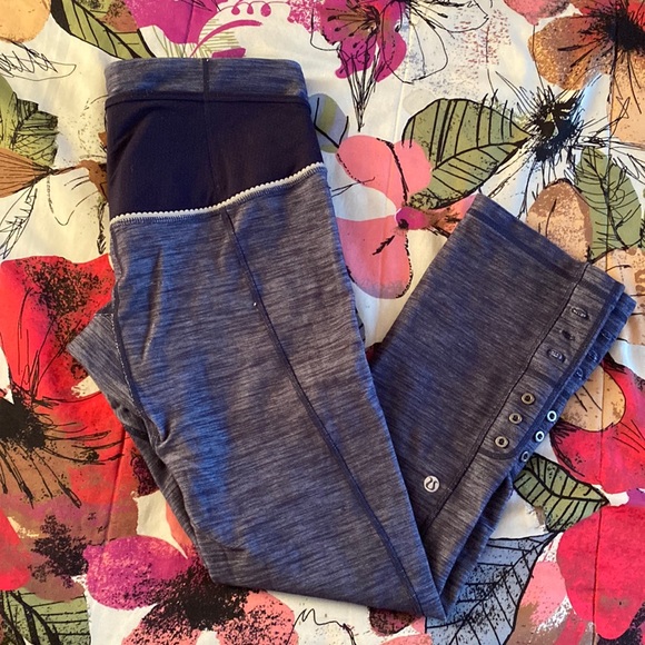 Lululemon Ride On Crop - Picture 2 of 11